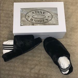 🖤 STEVE MADDEN FUZZ BLACK SLIPPERS 🖤